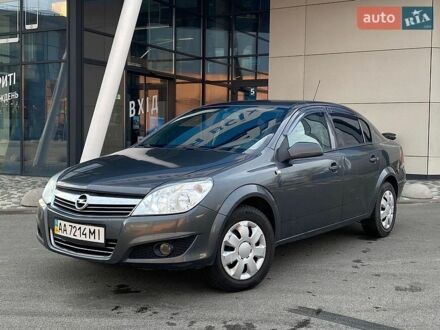 Сірий Опель Астра, об'ємом двигуна 1.6 л та пробігом 257 тис. км за 4700 $, фото 1 на Automoto.ua