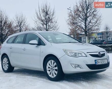 Сірий Опель Астра, об'ємом двигуна 2 л та пробігом 306 тис. км за 7550 $, фото 1 на Automoto.ua