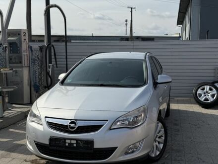 Сірий Опель Астра, об'ємом двигуна 1.7 л та пробігом 338 тис. км за 5800 $, фото 1 на Automoto.ua