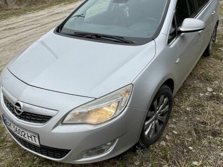 Опель Астра 2012 у Рівному на Automoto.ua Сірий Опель Астра, об'ємом двигуна 1.7 л та пробігом 3 тис. км за 7200 $, фото 1 на Automoto.ua