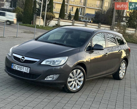 Серый Опель Астра, объемом двигателя 1.7 л и пробегом 215 тыс. км за 7350 $, фото 1 на Automoto.ua