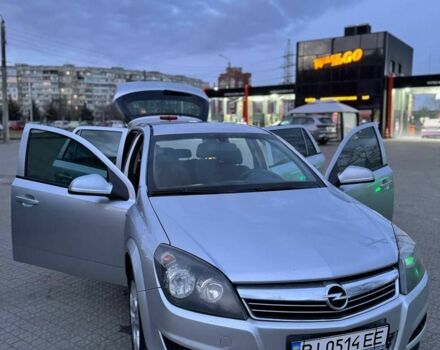 Серый Опель Астра, объемом двигателя 1.6 л и пробегом 275 тыс. км за 5600 $, фото 1 на Automoto.ua