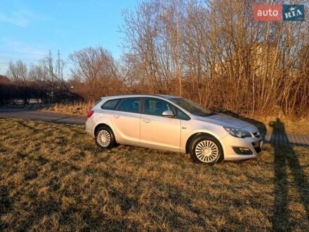 Опель Астра 2013 в Львове на Automoto.ua Серый Опель Астра, объемом двигателя 1.69 л и пробегом 232 тыс. км за 6150 $, фото 1 на Automoto.ua