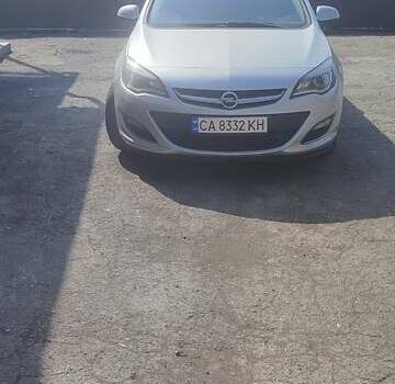 Серый Опель Астра, объемом двигателя 1.7 л и пробегом 221 тыс. км за 8000 $, фото 1 на Automoto.ua