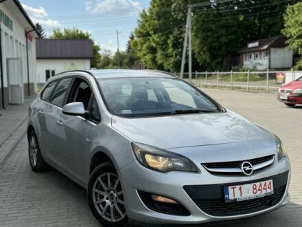 Опель Астра 2013 в Яворове на Automoto.ua Серый Опель Астра, объемом двигателя 1.7 л и пробегом 300 тыс. км за 3500 $, фото 1 на Automoto.ua