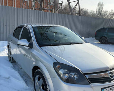 Сірий Опель Астра, об'ємом двигуна 1.6 л та пробігом 173 тис. км за 6600 $, фото 1 на Automoto.ua