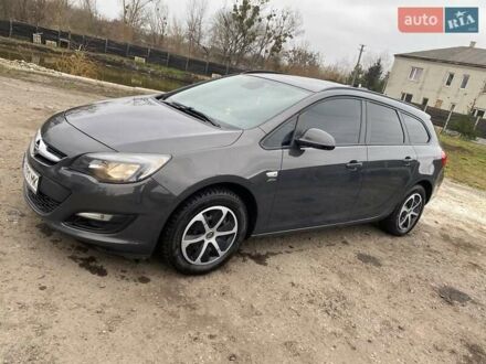 Опель Астра 2013 в Жовкве на Automoto.ua Серый Опель Астра, объемом двигателя 1.69 л и пробегом 280 тыс. км за 7100 $, фото 1 на Automoto.ua