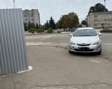 Серый Опель Астра, объемом двигателя 1.7 л и пробегом 220 тыс. км за 6500 $, фото 1 на Automoto.ua