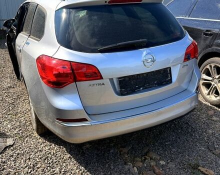 Серый Опель Астра, объемом двигателя 1.7 л и пробегом 250 тыс. км за 1750 $, фото 1 на Automoto.ua