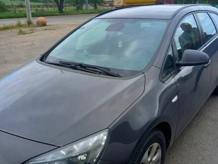 Опель Астра 2015 в Вознесенске на Automoto.ua Серый Опель Астра, объемом двигателя 1.6 л и пробегом 240 тыс. км за 9500 $, фото 1 на Automoto.ua