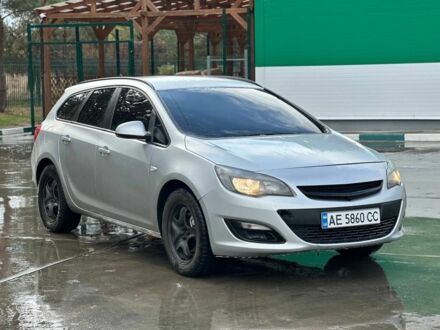 Опель Астра 2015 в Павлограде на Automoto.ua Серый Опель Астра, объемом двигателя 1.6 л и пробегом 280 тыс. км за 5999 $, фото 1 на Automoto.ua