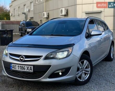 Опель Астра 2015 у Дніпро (Дніпропетровську) на Automoto.ua Сірий Опель Астра, об'ємом двигуна 1.6 л та пробігом 290 тис. км за 7999 $, фото 1 на Automoto.ua