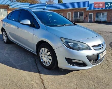 Серый Опель Астра, объемом двигателя 1.6 л и пробегом 229 тыс. км за 8300 $, фото 1 на Automoto.ua