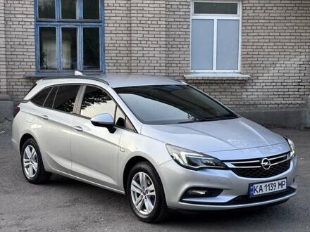Серый Опель Астра, объемом двигателя 1.6 л и пробегом 265 тыс. км за 10000 $, фото 1 на Automoto.ua