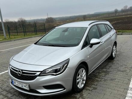 Серый Опель Астра, объемом двигателя 1.6 л и пробегом 290 тыс. км за 8350 $, фото 1 на Automoto.ua