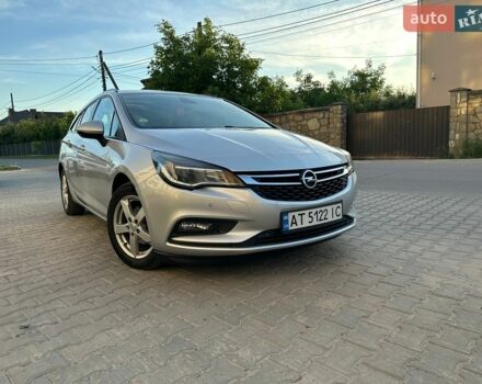 Серый Опель Астра, объемом двигателя 1.6 л и пробегом 280 тыс. км за 9600 $, фото 1 на Automoto.ua
