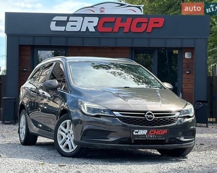Серый Опель Астра, объемом двигателя 1.6 л и пробегом 200 тыс. км за 8900 $, фото 1 на Automoto.ua