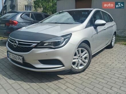 Серый Опель Астра, объемом двигателя 1.6 л и пробегом 218 тыс. км за 9600 $, фото 1 на Automoto.ua