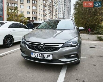 Серый Опель Астра, объемом двигателя 1.6 л и пробегом 258 тыс. км за 11200 $, фото 1 на Automoto.ua