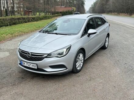 Серый Опель Астра, объемом двигателя 1.6 л и пробегом 270 тыс. км за 9600 $, фото 1 на Automoto.ua