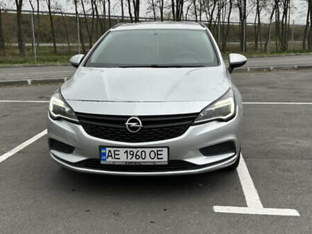 Серый Опель Астра, объемом двигателя 1.6 л и пробегом 152 тыс. км за 8999 $, фото 1 на Automoto.ua