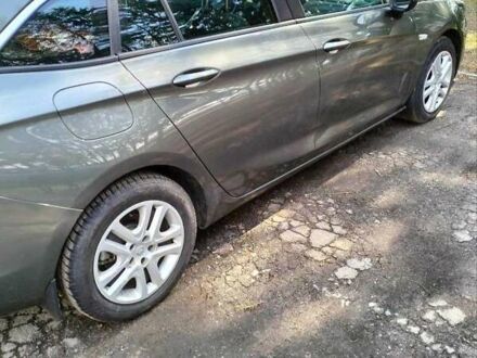 Серый Опель Астра, объемом двигателя 1.6 л и пробегом 230 тыс. км за 11200 $, фото 1 на Automoto.ua