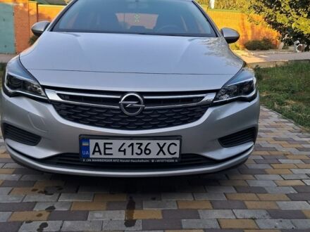 Сірий Опель Астра, об'ємом двигуна 1.6 л та пробігом 187 тис. км за 10600 $, фото 1 на Automoto.ua