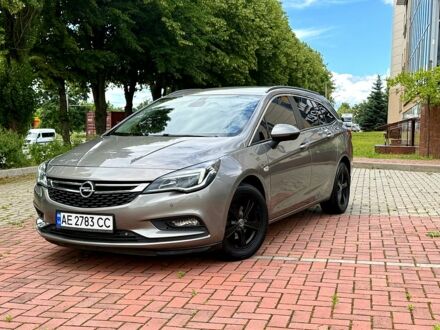 Сірий Опель Астра, об'ємом двигуна 1.6 л та пробігом 285 тис. км за 8300 $, фото 1 на Automoto.ua