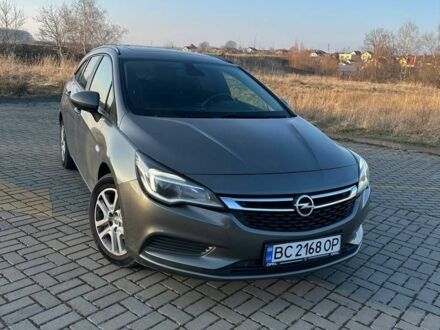 Опель Астра 2017 у Трускавце на Automoto.ua Сірий Опель Астра, об'ємом двигуна 1.6 л та пробігом 215 тис. км за 10100 $, фото 1 на Automoto.ua