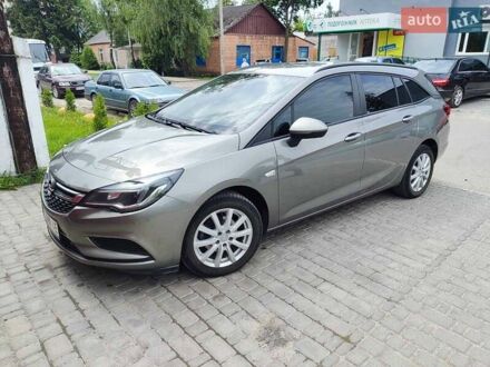 Опель Астра 2017 в Рокитном на Automoto.ua Серый Опель Астра, объемом двигателя 1.6 л и пробегом 214 тыс. км за 10800 $, фото 1 на Automoto.ua