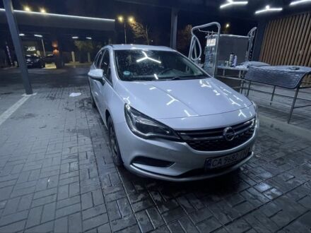 Серый Опель Астра, объемом двигателя 1.6 л и пробегом 185 тыс. км за 10800 $, фото 1 на Automoto.ua