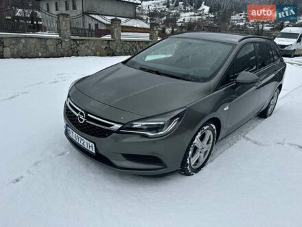 Опель Астра 2017 у Косове на Automoto.ua Сірий Опель Астра, об'ємом двигуна 1.6 л та пробігом 240 тис. км за 10300 $, фото 1 на Automoto.ua