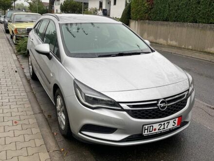 Серый Опель Астра, объемом двигателя 1.6 л и пробегом 168 тыс. км за 10900 $, фото 1 на Automoto.ua