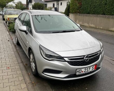 Серый Опель Астра, объемом двигателя 1.6 л и пробегом 168 тыс. км за 10900 $, фото 1 на Automoto.ua