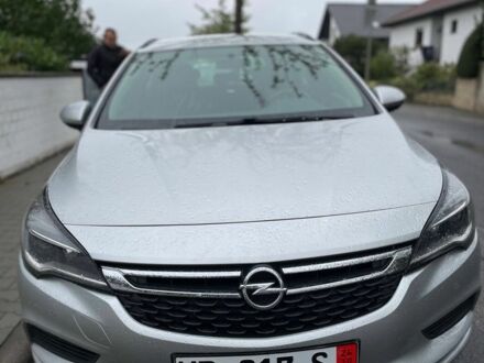 Серый Опель Астра, объемом двигателя 1.6 л и пробегом 164 тыс. км за 11500 $, фото 1 на Automoto.ua