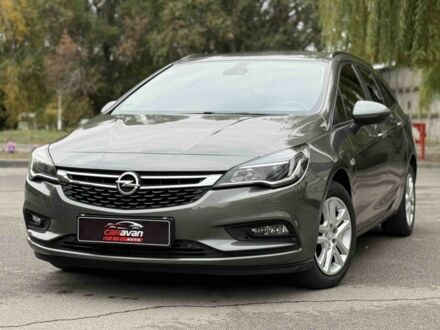 Серый Опель Астра, объемом двигателя 1.6 л и пробегом 157 тыс. км за 12199 $, фото 1 на Automoto.ua