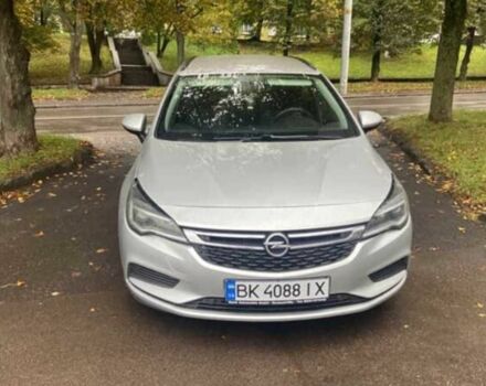 Серый Опель Астра, объемом двигателя 1.6 л и пробегом 168 тыс. км за 9600 $, фото 1 на Automoto.ua