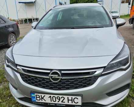 Серый Опель Астра, объемом двигателя 1.6 л и пробегом 197 тыс. км за 10000 $, фото 1 на Automoto.ua