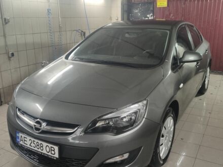 Сірий Опель Астра, об'ємом двигуна 1.4 л та пробігом 15 тис. км за 13100 $, фото 1 на Automoto.ua