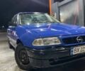 Синий Опель Астра, объемом двигателя 1.6 л и пробегом 221 тыс. км за 596 $, фото 1 на Automoto.ua