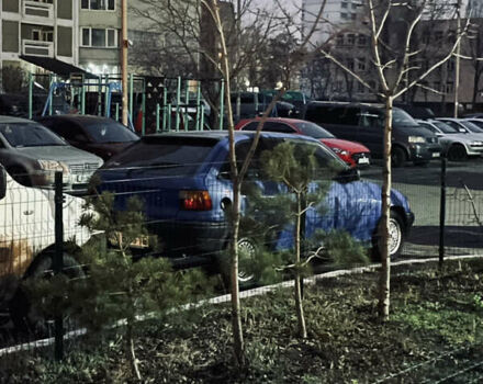 Синий Опель Астра, объемом двигателя 1.4 л и пробегом 310 тыс. км за 1200 $, фото 6 на Automoto.ua