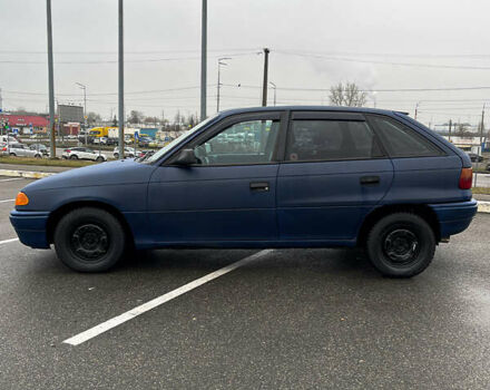 Синий Опель Астра, объемом двигателя 1.6 л и пробегом 418 тыс. км за 2600 $, фото 3 на Automoto.ua