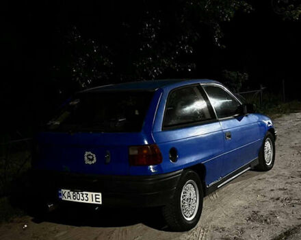 Синий Опель Астра, объемом двигателя 1.4 л и пробегом 310 тыс. км за 1200 $, фото 5 на Automoto.ua