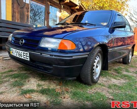 Синій Опель Астра, об'ємом двигуна 1.8 л та пробігом 396 тис. км за 1560 $, фото 3 на Automoto.ua