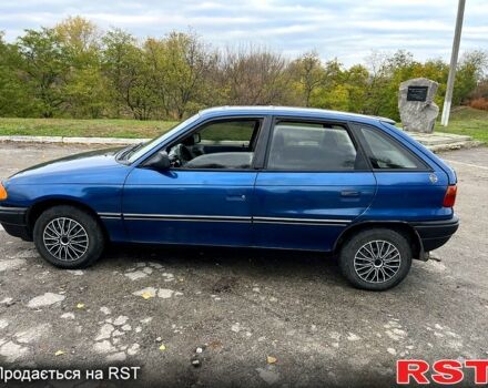 Синий Опель Астра, объемом двигателя 1.4 л и пробегом 250 тыс. км за 850 $, фото 7 на Automoto.ua