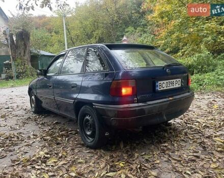 Синий Опель Астра, объемом двигателя 1.6 л и пробегом 300 тыс. км за 1500 $, фото 12 на Automoto.ua