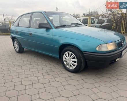 Синій Опель Астра, об'ємом двигуна 1.6 л та пробігом 250 тис. км за 1450 $, фото 1 на Automoto.ua