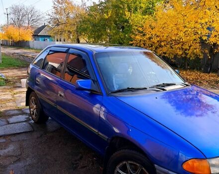 Синий Опель Астра, объемом двигателя 1.4 л и пробегом 200 тыс. км за 2100 $, фото 3 на Automoto.ua