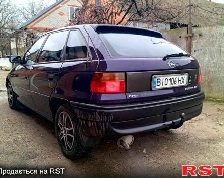 Синий Опель Астра, объемом двигателя 1.6 л и пробегом 200 тыс. км за 1300 $, фото 3 на Automoto.ua