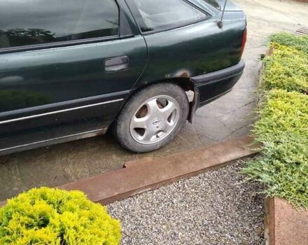 Синий Опель Астра, объемом двигателя 1.8 л и пробегом 402 тыс. км за 1000 $, фото 1 на Automoto.ua